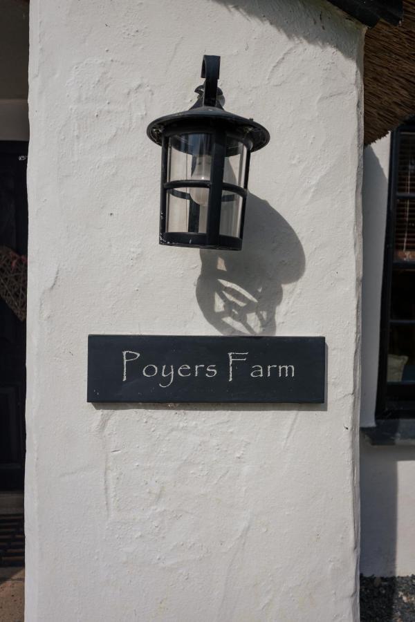 Poyers Farmhouse Wrafton Exterior foto